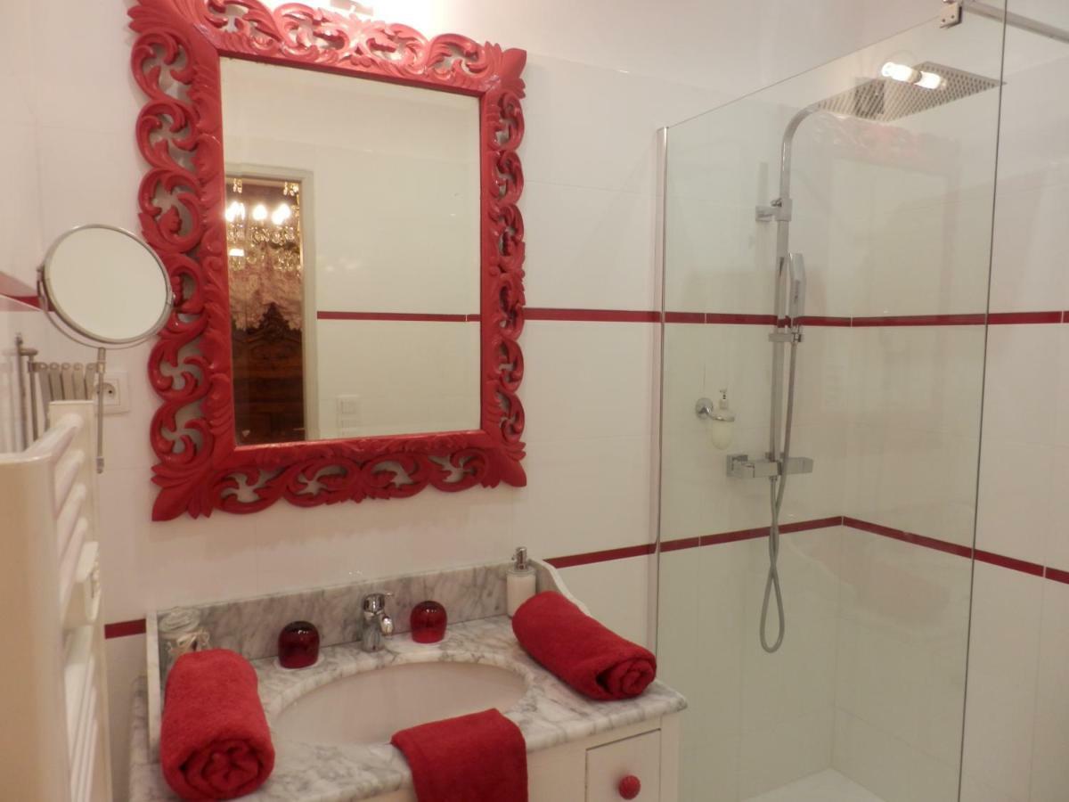 مبيت وإفطار لامبيسك Mas Les Vieux Chenes المظهر الخارجي الصورة